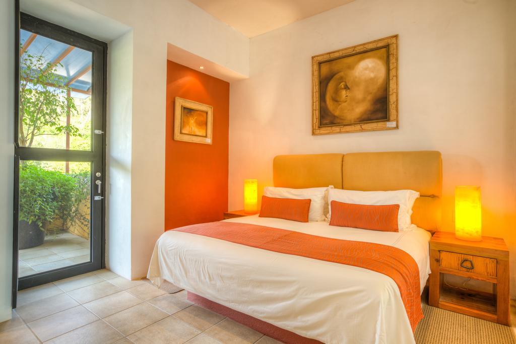 Villa Azalea Inn & Organic Farm JALISCO Oda fotoğraf